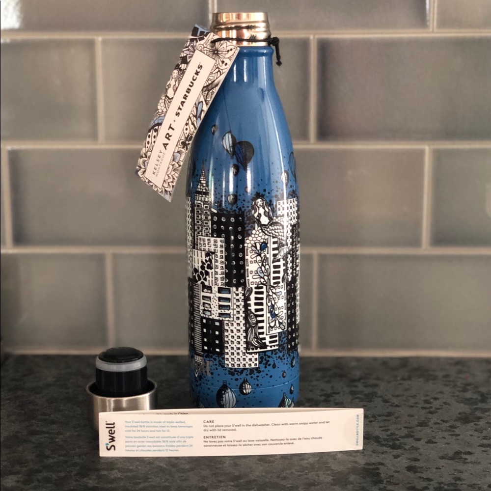 Starbucks Swell stainless steel bottle. NWT